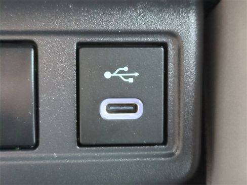 Used 2025 Toyota Corolla Cross AWD Hybrid image 21