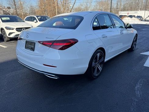 Used 2025 Mercedes-Benz C 300 4MATIC Sedan image 3