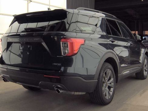 Used 2023 Ford Explorer XLT w/ Equipment Group 202A image 7