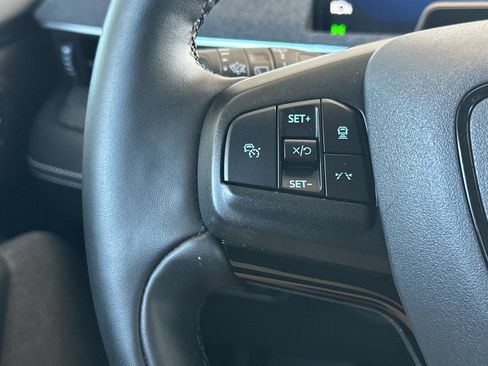 Used 2025 Ford Mustang Mach-E Premium RWD image 33