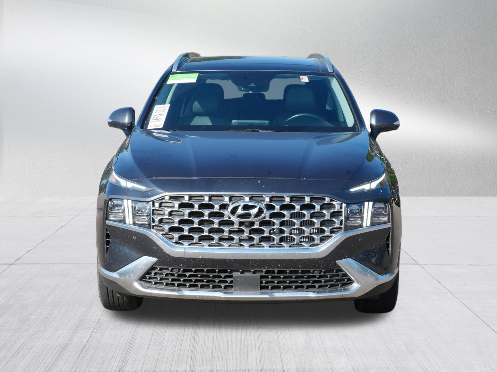 Used 2022 Hyundai Santa Fe Limited FWD image 2