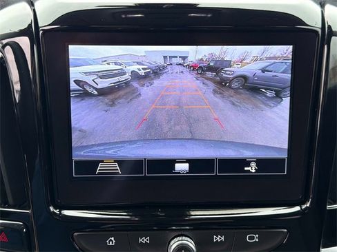 Used 2020 Chevrolet Traverse LT image 33