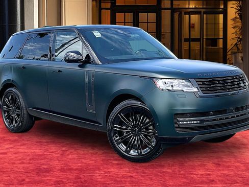 New 2026 Land Rover Range Rover Autobiography AWD/4WD image 23