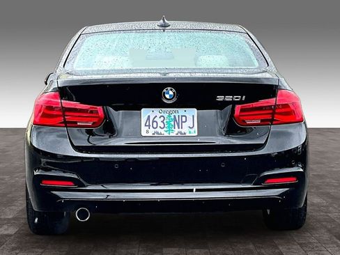 Used 2016 BMW 320i Sedan RWD image 6
