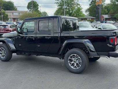 New 2026 Jeep Gladiator Sport