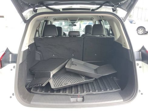 Used 2025 Nissan Rogue SV AWD/4WD image 7