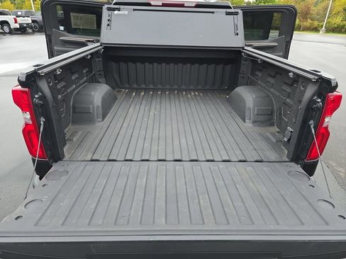 Used 2023 Chevrolet Silverado 1500 RST image 15