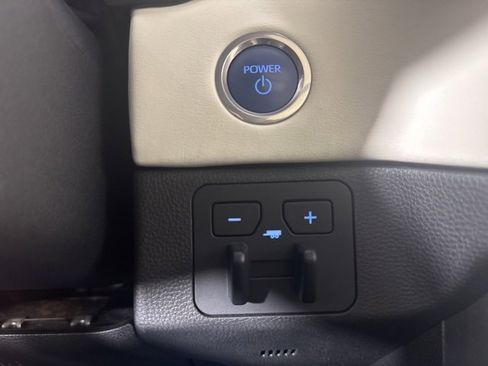 Used 2023 Toyota Tundra Capstone image 18