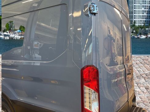 Used 2020 Ford Transit 250 148 High Roof Extended RWD image 6