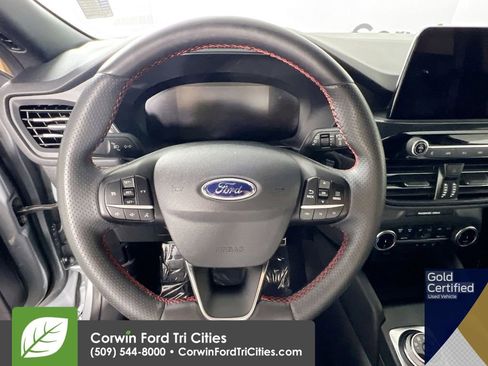 Certified 2024 Ford Escape ST-Line AWD/4WD image 8