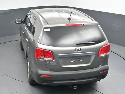 Used 2012 Kia Sorento LX w/ Third Row Pkg image 31