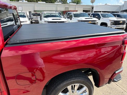 Certified 2022 Chevrolet Silverado 1500 High Country w/ High Country Premium Package AWD/4WD image 32