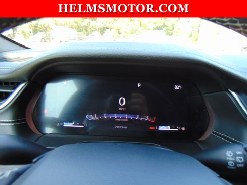 Used 2024 Jeep Grand Cherokee Limited w/ Black Appearance Package AWD/4WD image 17