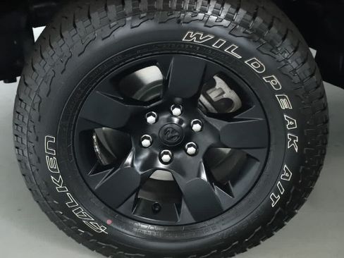 Used 2022 RAM 1500 Big Horn AWD/4WD image 38