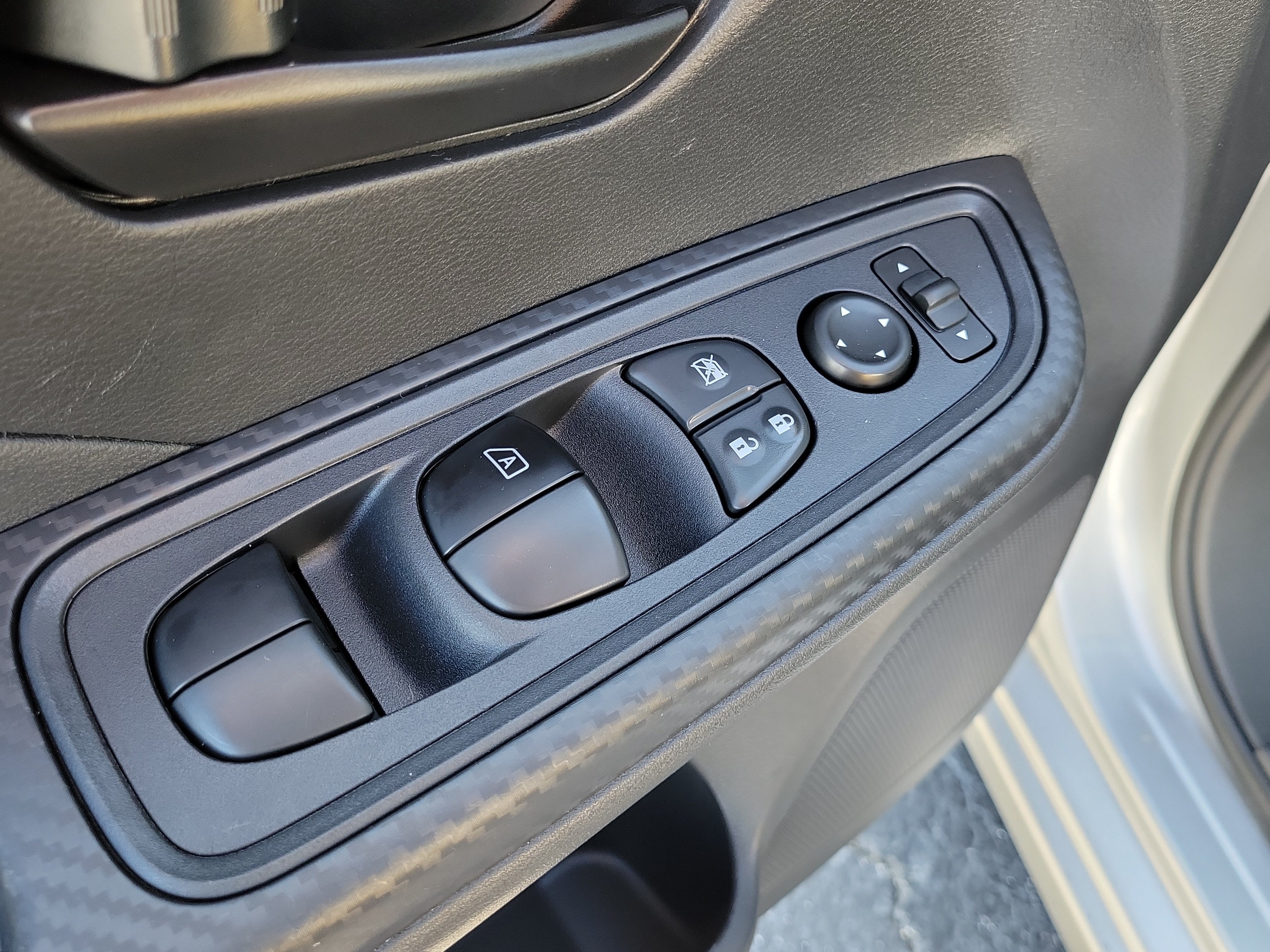 Used 2025 Nissan Versa S w/ Trunk Package FWD image 17