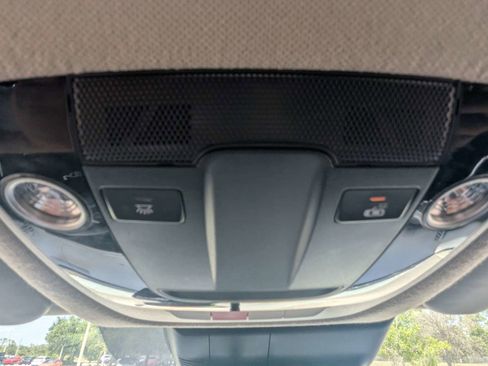 Used 2024 Kia Seltos EX FWD image 27