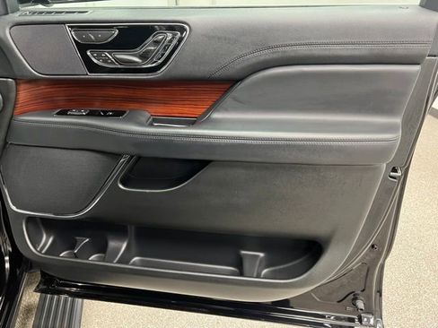 Used 2024 Lincoln Navigator Reserve image 57