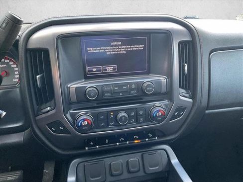 Used 2016 GMC Sierra 1500 SLT w/ All-Terrain Package AWD/4WD image 6