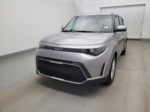 Used 2025 Kia Soul LX w/ LX Technology Package image 15