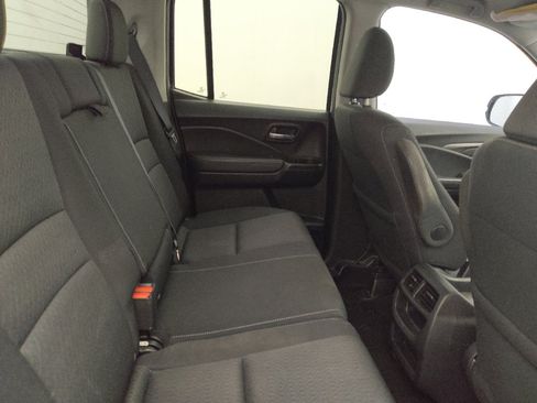 Used 2018 Honda Ridgeline Sport image 19