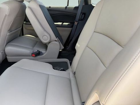 Used 2022 Honda Pilot Touring image 21