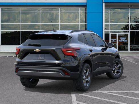 New 2026 Chevrolet Trax LT FWD image 4