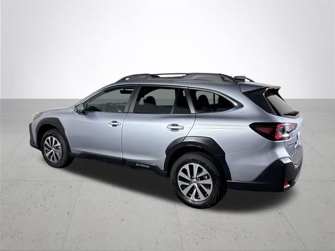Certified 2024 Subaru Outback Premium AWD/4WD image 9