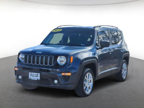 Used 2023 Jeep Renegade Latitude w/ Premium Group AWD/4WD image 2