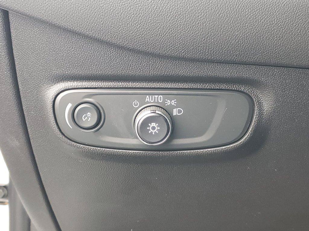 Used 2024 Chevrolet Equinox LT w/ LPO, Floor Liner Package AWD/4WD image 8