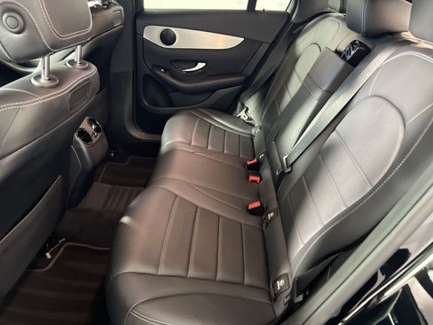 Used 2019 Mercedes-Benz GLC 300 4MATIC image 25