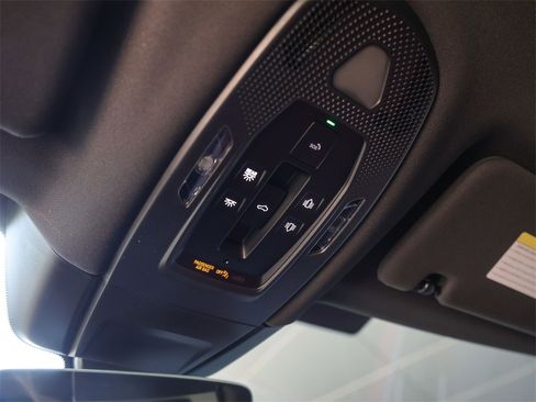 New 2025 Porsche Panamera 4 image 28