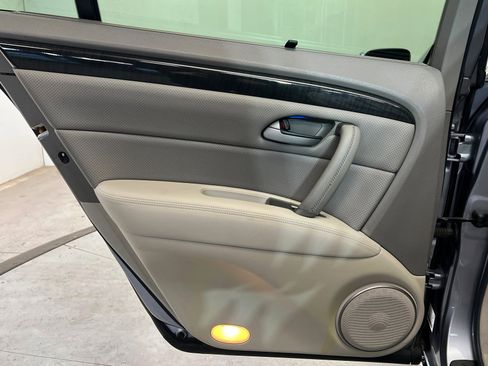 Used 2011 Acura RL image 18