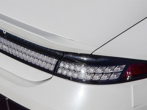 Used 2023 Hyundai Ioniq 6 Limited image 5