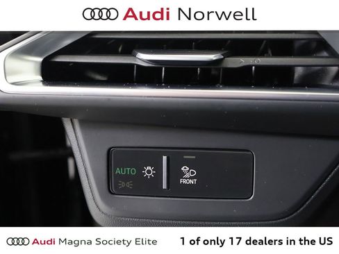 Used 2023 Audi e-tron GT Prestige w/ Prestige Package image 28