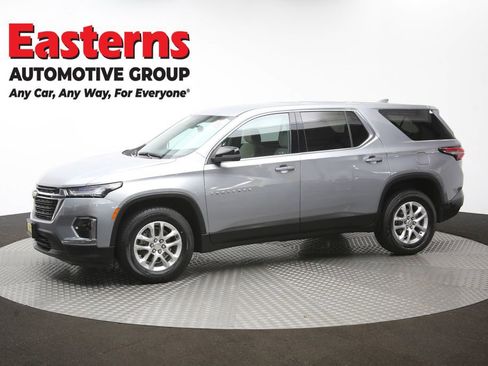 Used 2023 Chevrolet Traverse LS image 58