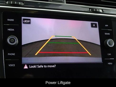 Used 2024 Volkswagen Tiguan SE image 7