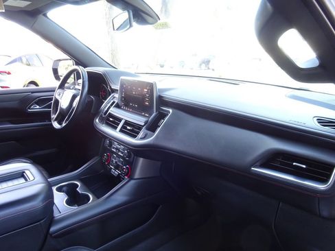 Used 2021 Chevrolet Tahoe RST w/ Luxury Package AWD/4WD image 15