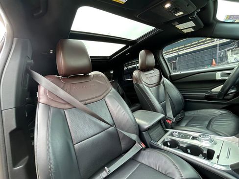 Used 2021 Ford Explorer Platinum w/ Equipment Group 601A image 28