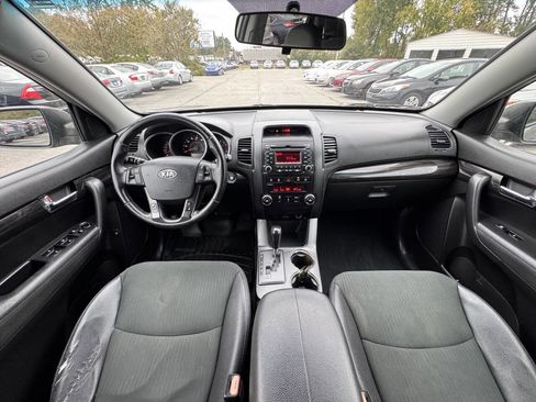 Used 2011 Kia Sorento EX image 15