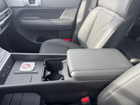 New 2025 Hyundai Santa Fe XRT image 15