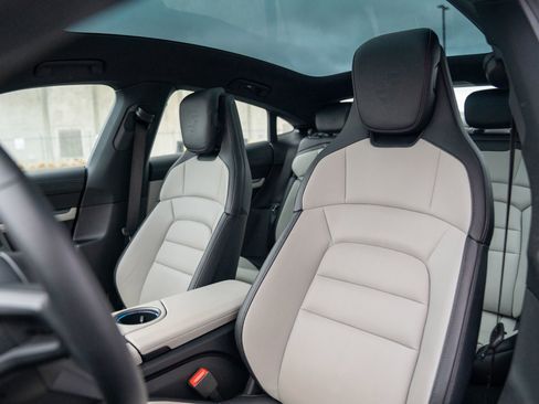 Certified 2025 Porsche Taycan image 5