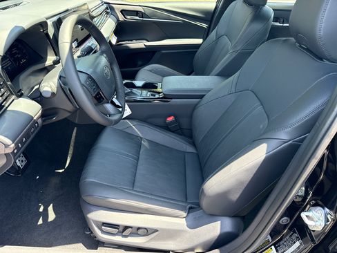New 2026 Toyota Camry XSE FWD image 21