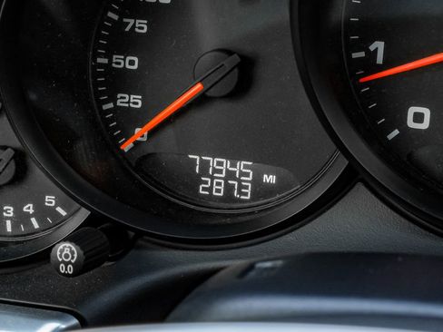 Used 2013 Porsche 911 Carrera RWD image 17