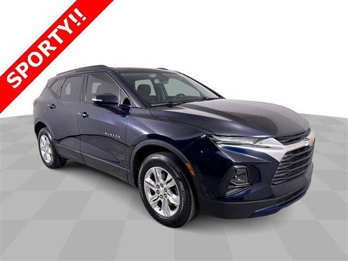 Used 2020 Chevrolet Blazer LT image 2