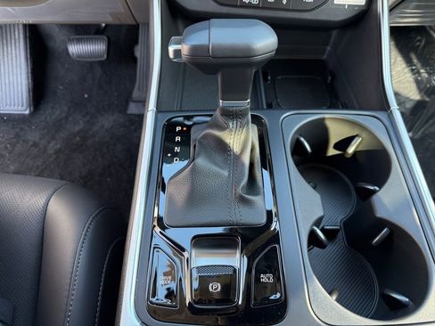 New 2026 Kia Carnival SX image 19