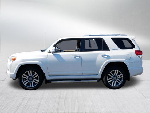 Used 2012 Toyota 4Runner Limited AWD/4WD image 4