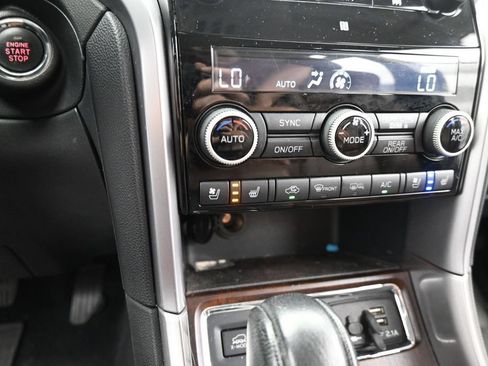 Used 2019 Subaru Ascent Touring AWD/4WD image 24