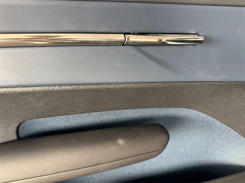 New 2025 Volvo EX30 Plus w/ Climate Package image 10