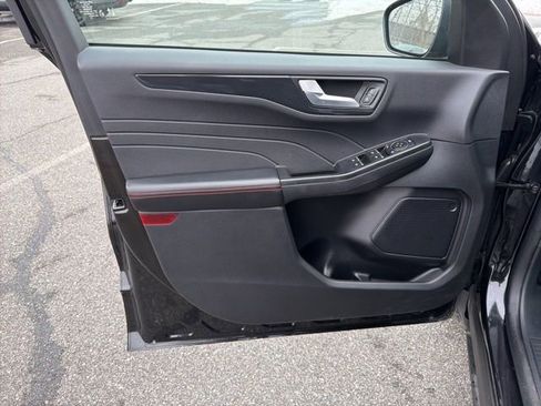 Used 2025 Ford Escape ST-Line image 12