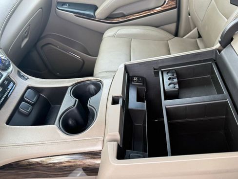 Used 2015 GMC Yukon SLT w/ HD Trailering Package image 27